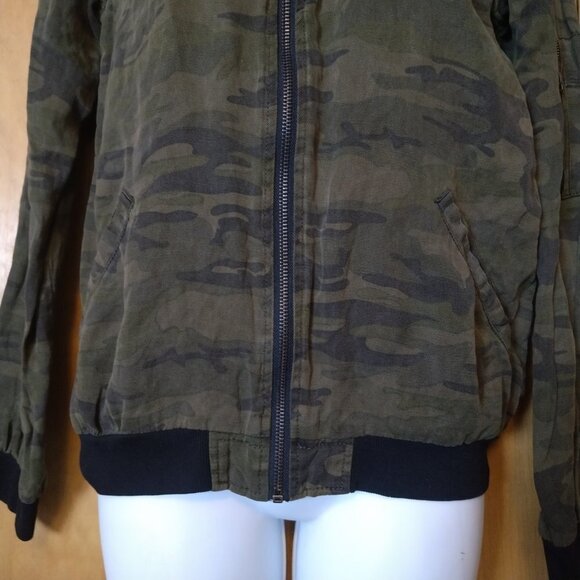 Sanctuary Women's XS Camo Bomber Jacket With Bird & Butterfly Embroidery Zip Up - Picture 3 of 5